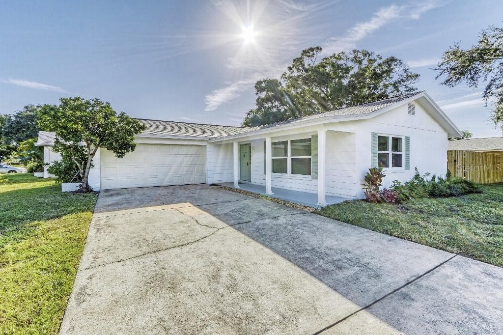 8965 118TH WAY SEMINOLE, FL 33772