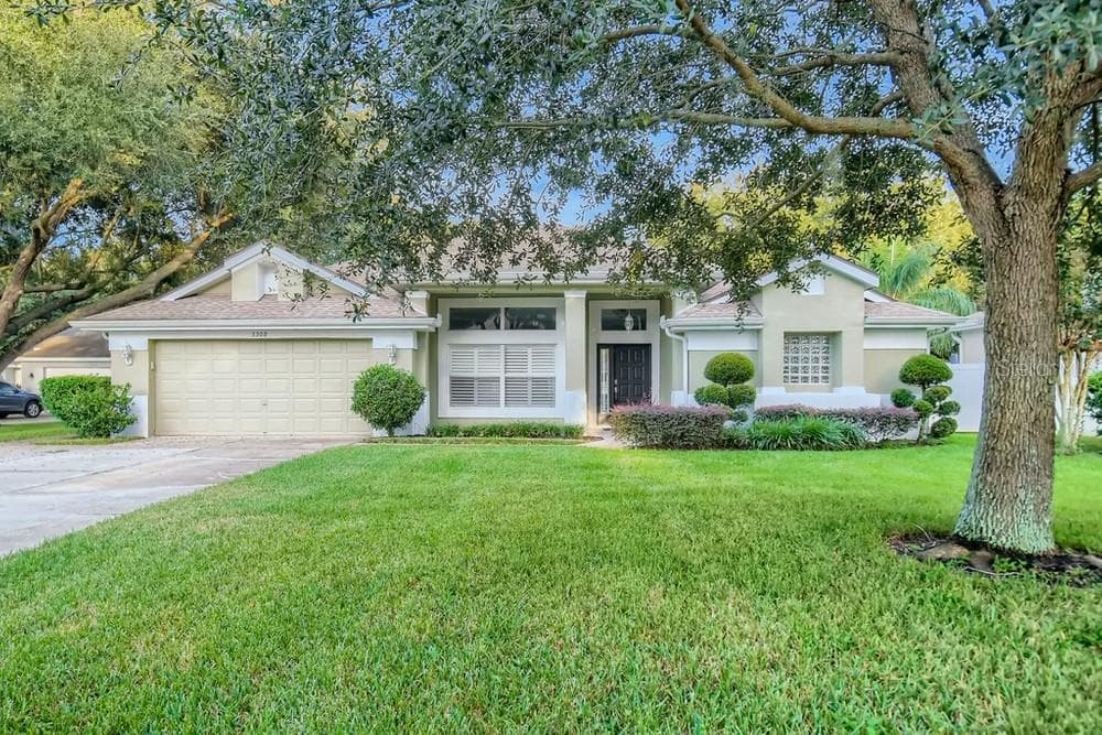 3308 CUMMINGS PLACE PLANT CITY, FL 33566
