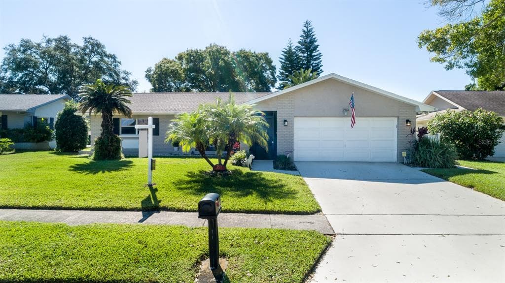 2924 S MACALPIN DRIVE PALM HARBOR, FL 34684