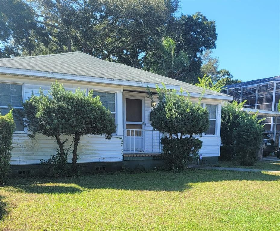 3620 W AZEELE STREET TAMPA, FL 33609