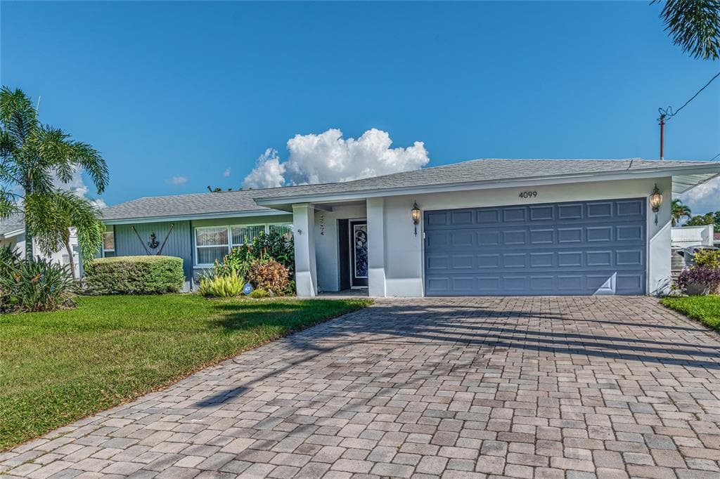 4099 13TH WAY NE ST PETERSBURG, FL 33703