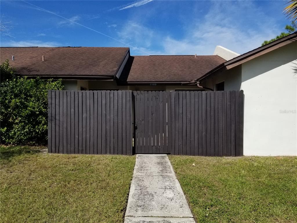 11410 MIDFIELD WAY TAMPA, FL 33624