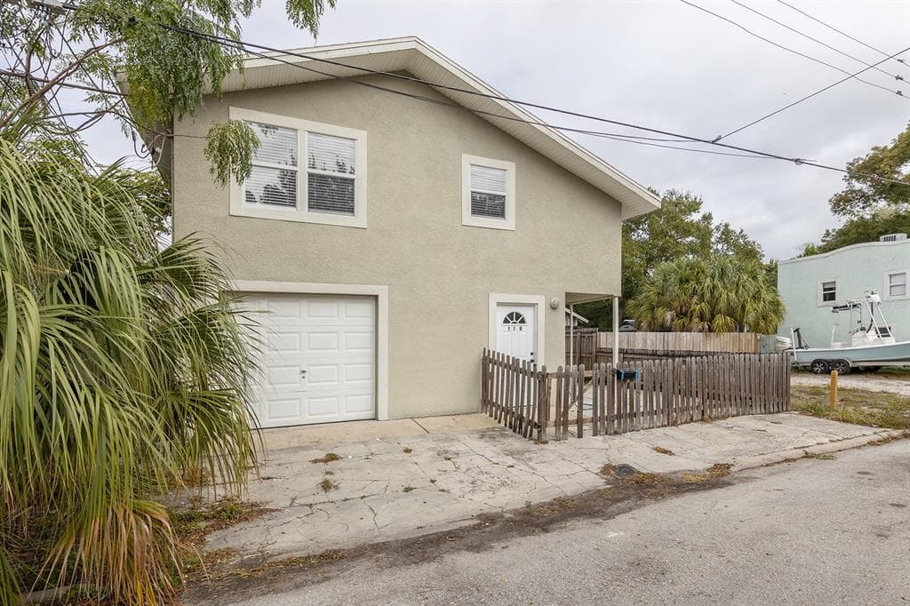 119 W ALLISON COURT TAMPA, FL 33603