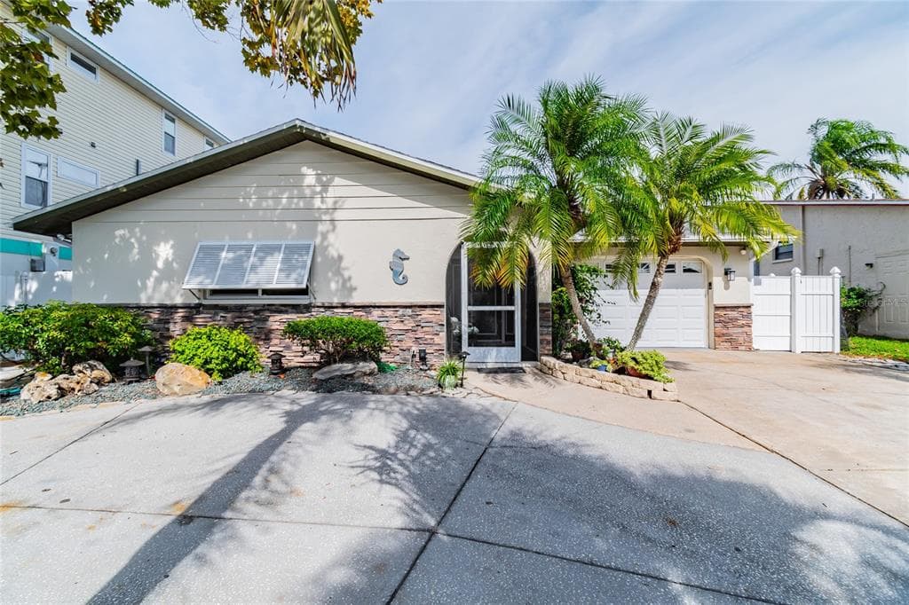 7239 SOUTHWIND DRIVE HUDSON, FL 34667