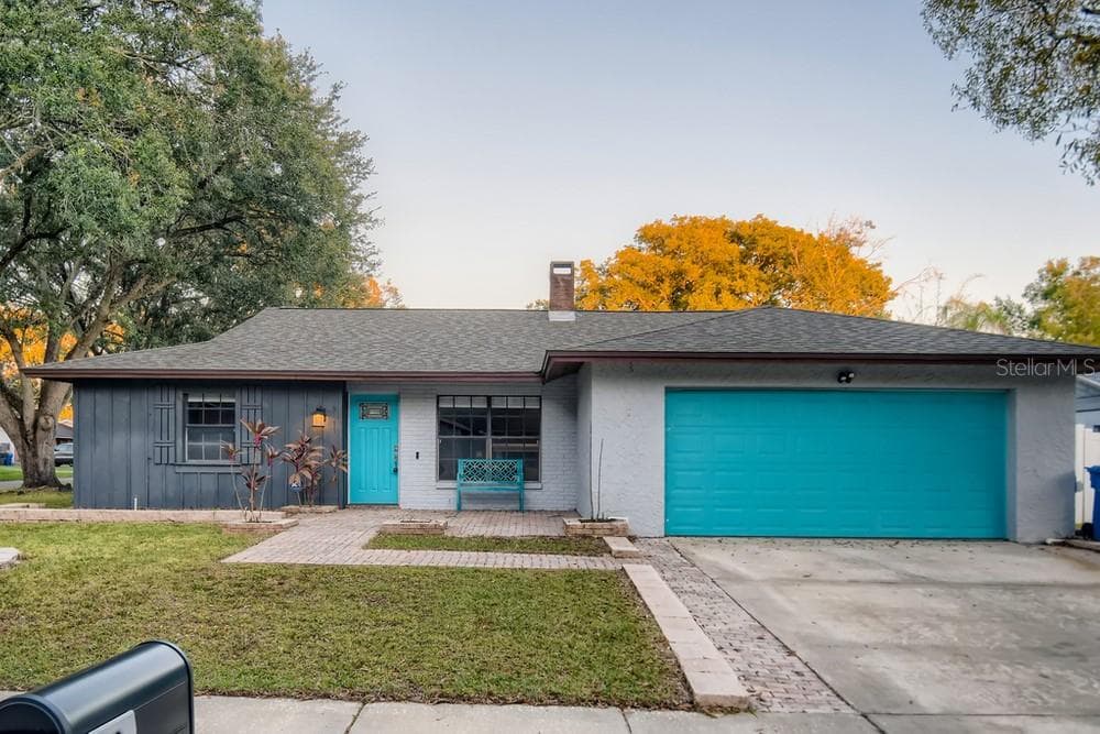 17611 MEADOWBRIDGE DRIVE LUTZ, FL 33549