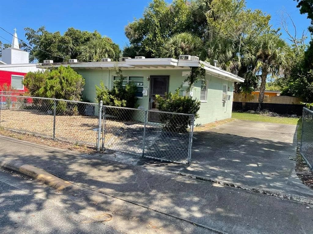 343 WEAVER ST DAYTONA BEACH, FL 32114