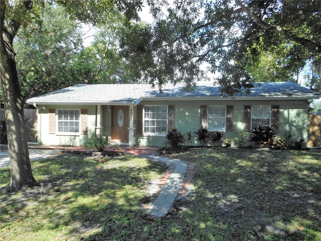 4015 W WALLACE AVENUE TAMPA, FL 33611