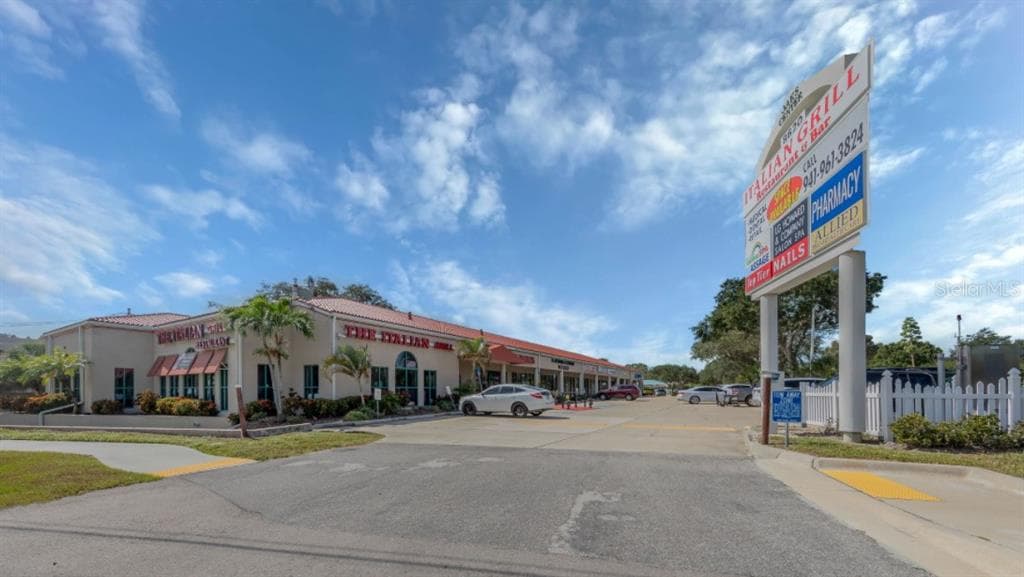 8620 TAMIAMI TRAIL TRAIL S UNIT A&C,F&G SARASOTA, FL 34231