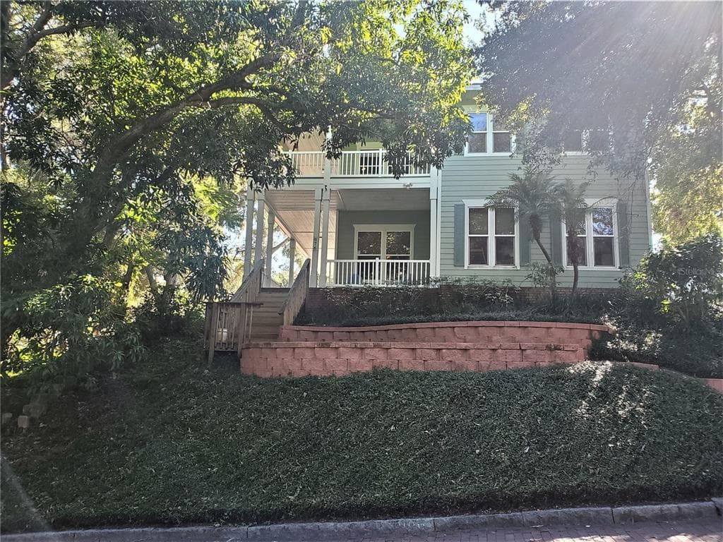 876 ROSER PARK DRIVE S ST PETERSBURG, FL 33701