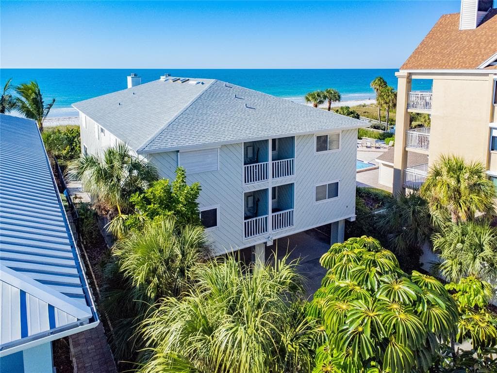 1104 BEACH TRAIL UNIT 4 INDIAN ROCKS BEACH, FL 33785
