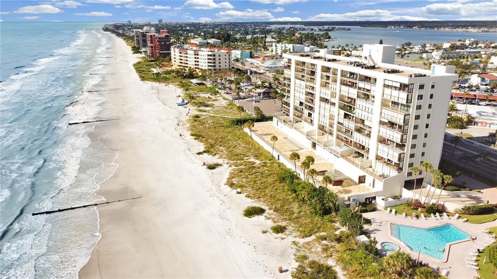 15000 GULF BOULEVARD UNIT 807