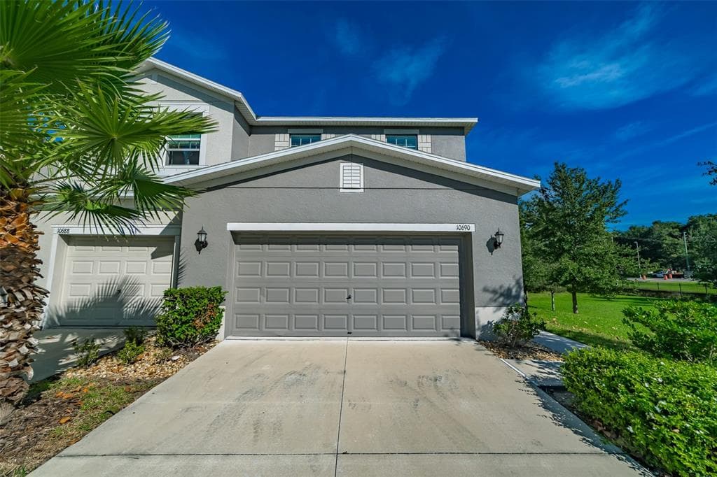10690 LAKE MONTAUK DRIVE RIVERVIEW, FL 33578