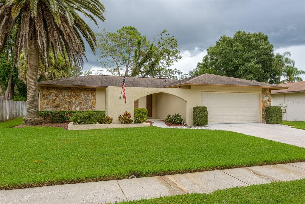 16211 PARKSIDE DRIVE TAMPA, FL 33624