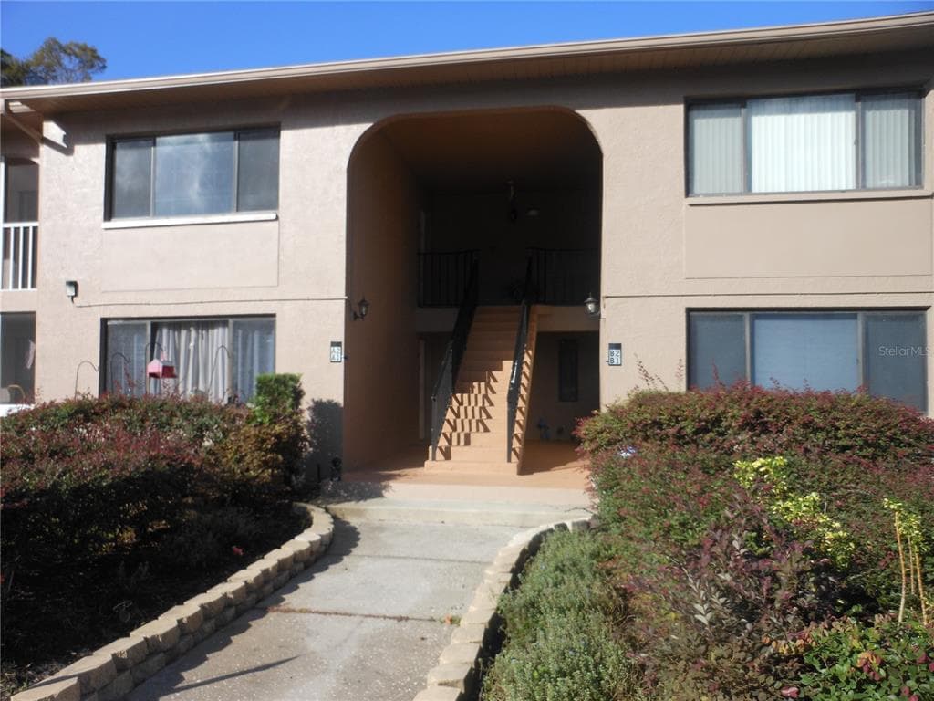 3200 CHARTER CLUB DRIVE UNIT A2 TARPON SPRINGS, FL 34688