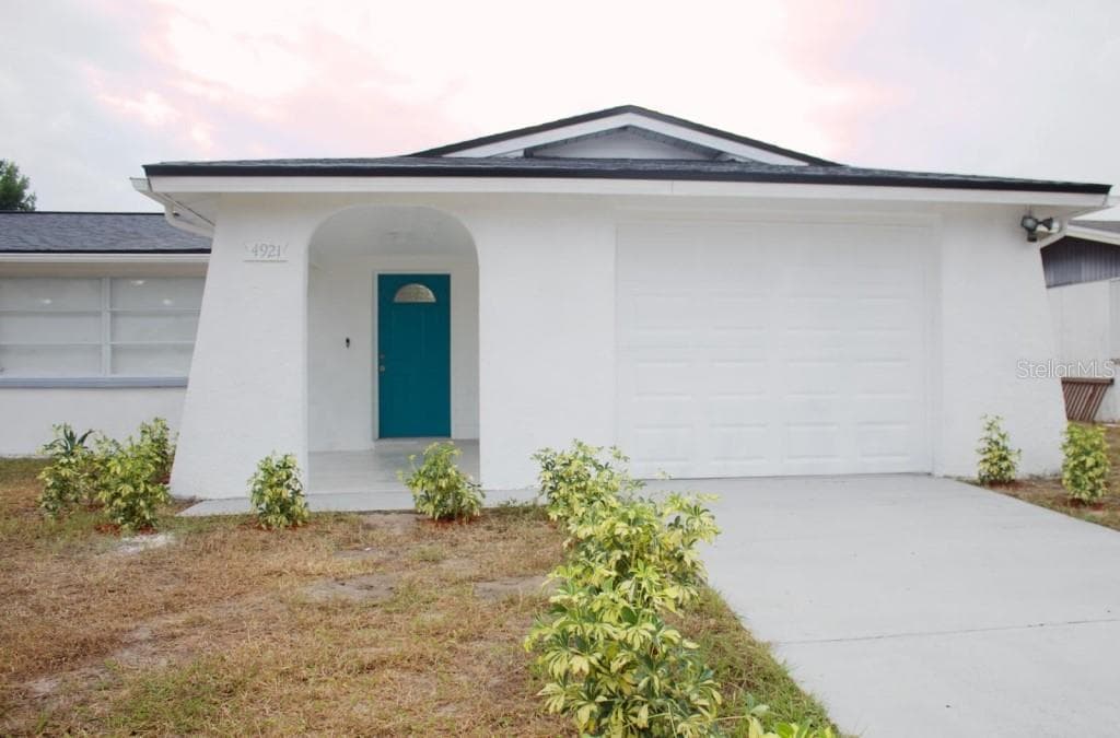 4921 DAPHNE STREET NEW PORT RICHEY, FL 34652