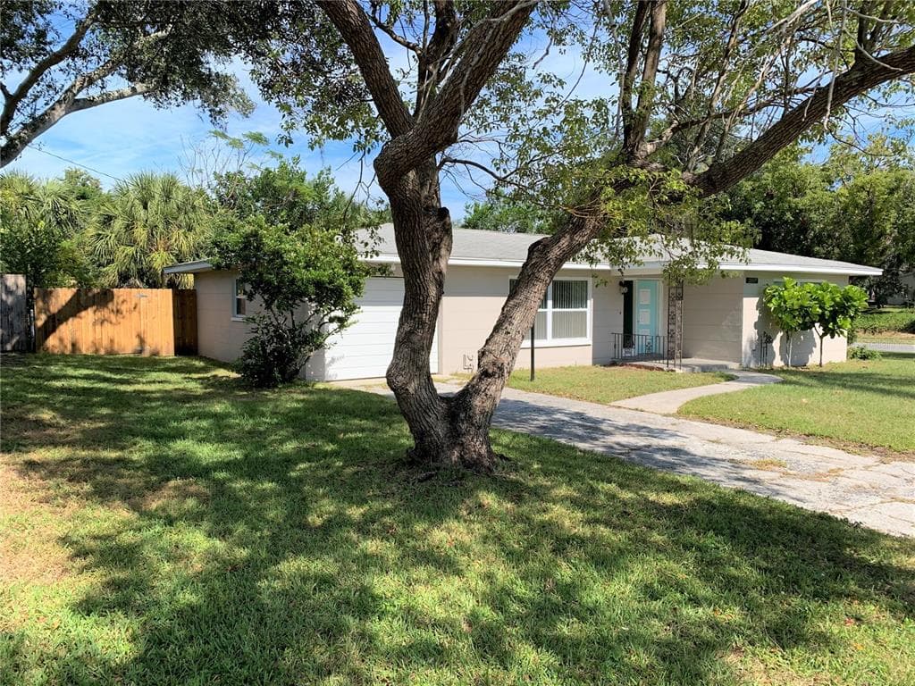 2887 ROSEMARY DRIVE LARGO, FL 33770
