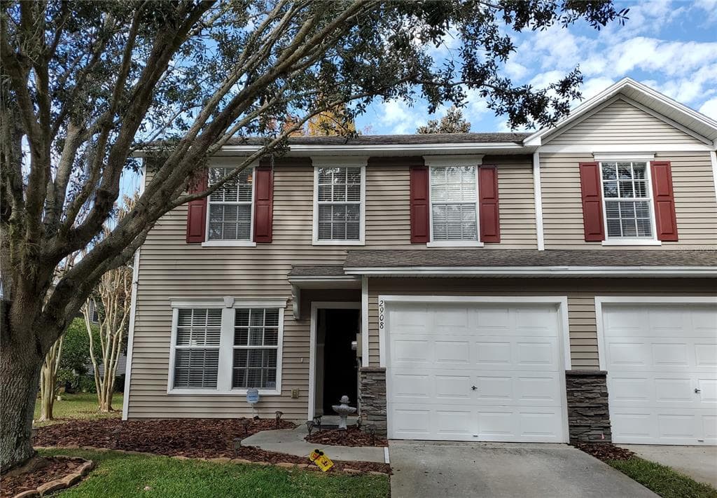 2908 AMBER OAK DRIVE VALRICO, FL 33594