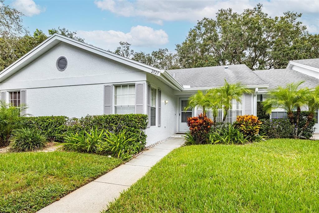 2925 FEATHERSTONE DRIVE HOLIDAY, FL 34691