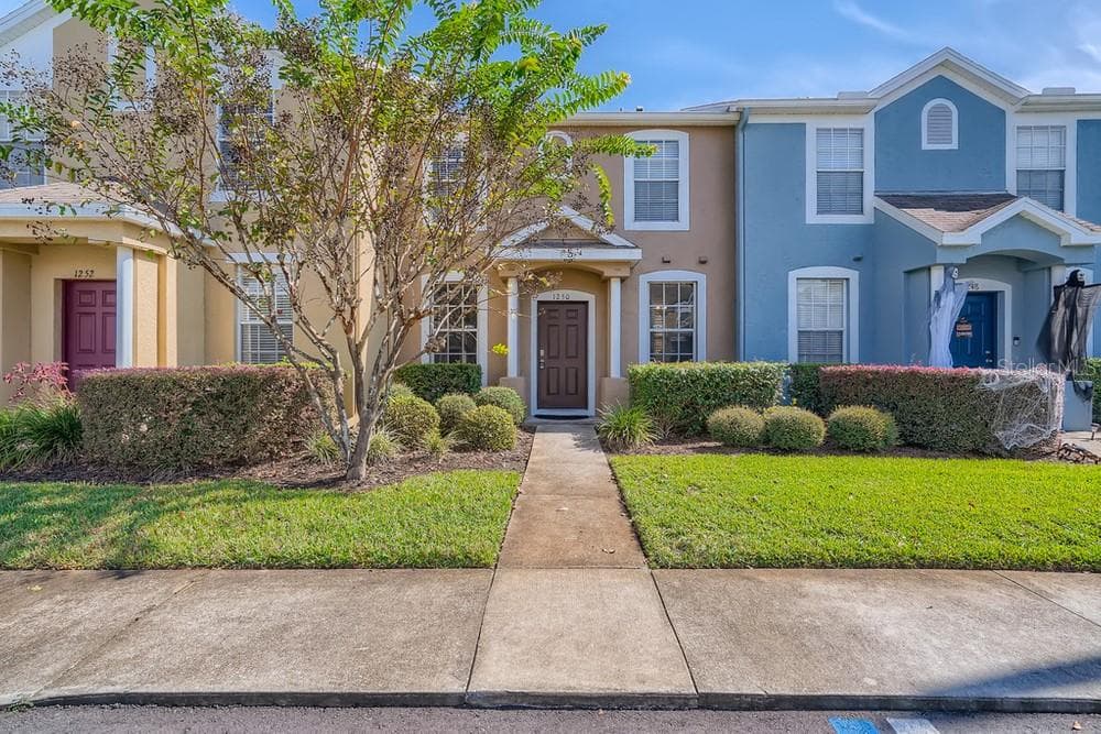 1250 CHARLESWORTH DRIVE ZEPHYRHILLS, FL 33543