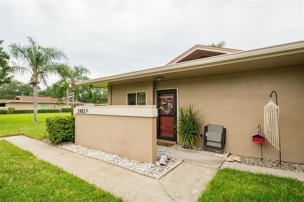 2492 LAURELWOOD DRIVE UNIT F CLEARWATER, FL 33763