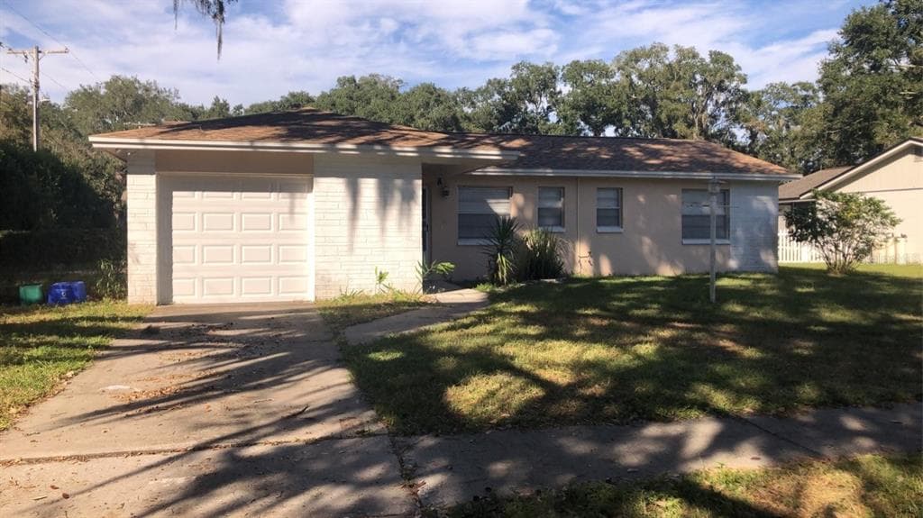 218 CIRCLE HILL DRIVE BRANDON, FL 33510