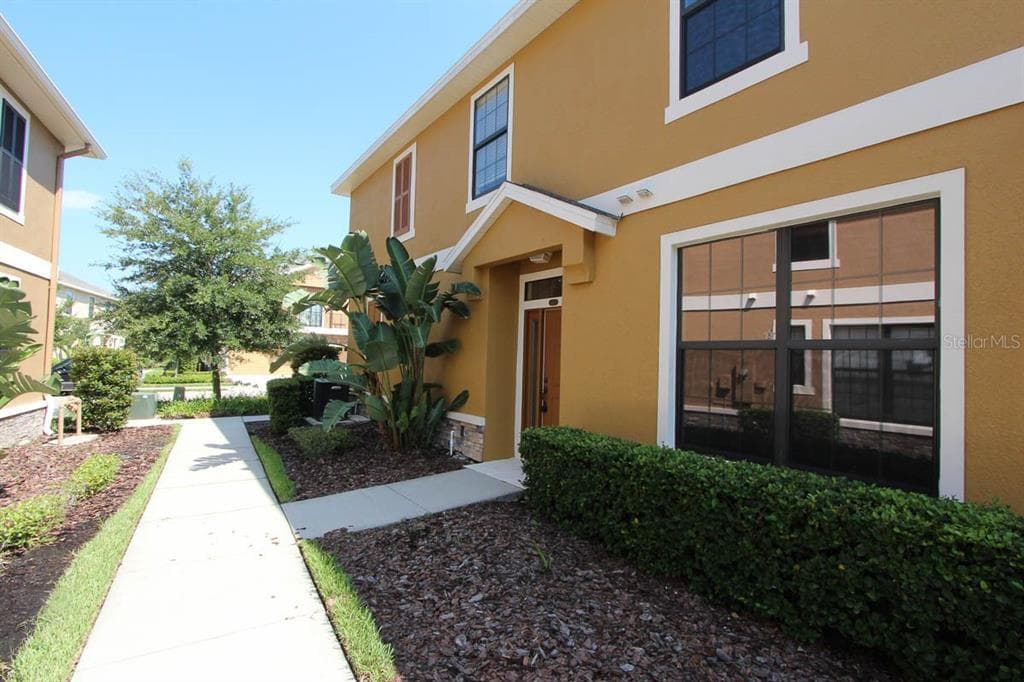 16433 KINGLETRIDGE AVENUE LITHIA, FL 33547