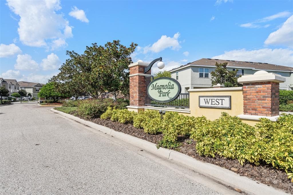 8959 TURNSTONE HAVEN PLACE TAMPA, FL 33619