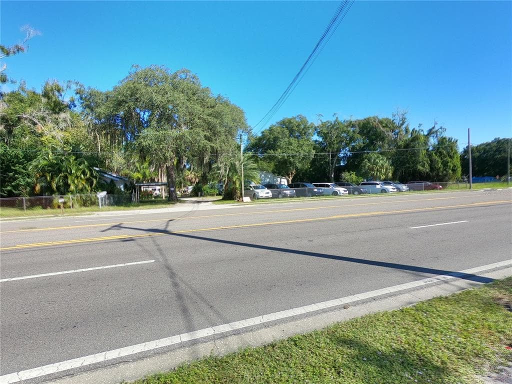 7506 GIBSONTON DRIVE GIBSONTON, FL 33534
