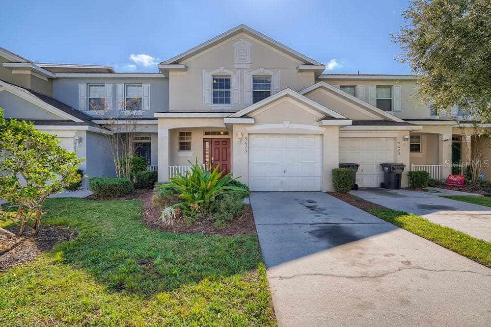 9625 CARLSDALE DRIVE RIVERVIEW, FL 33578