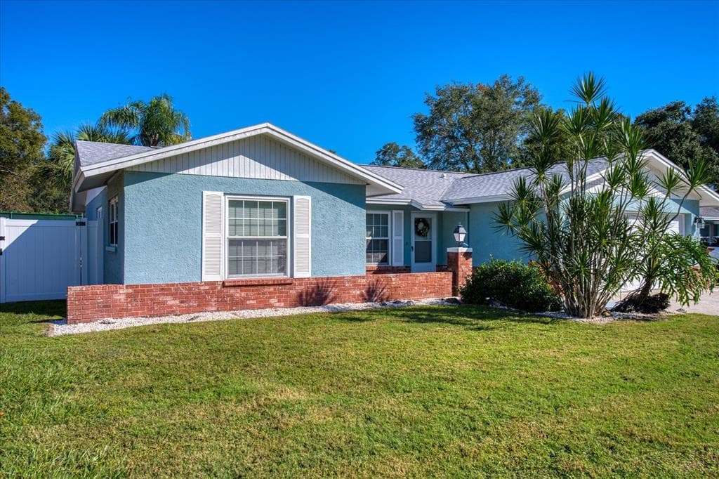 2966 SAINT CROIX DRIVE CLEARWATER, FL 33759
