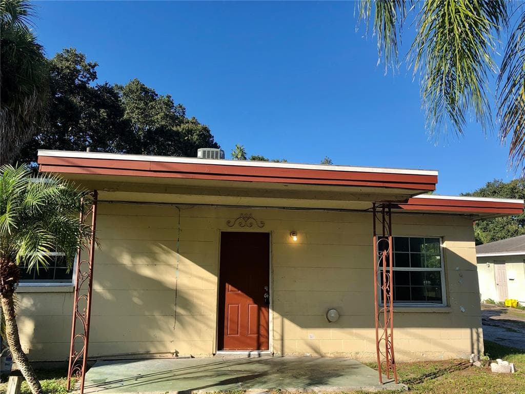 808 PALM BLUFF CLEARWATER, FL 33755