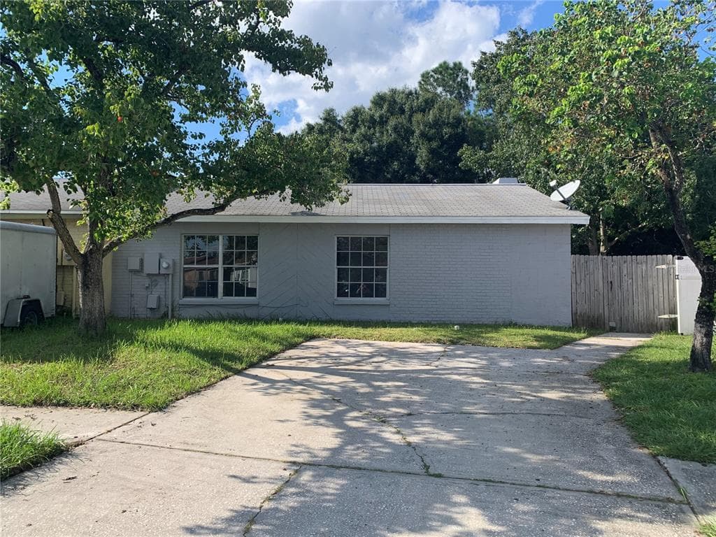 1219 MOHRLAKE DRIVE BRANDON, FL 33511