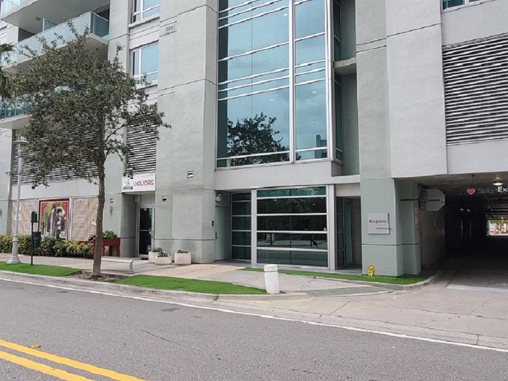 111 N 12TH STREET UNIT 1817