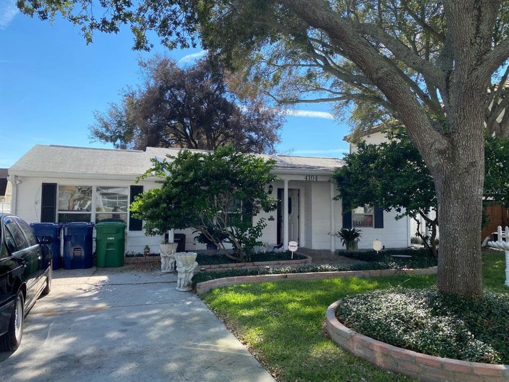 4104 W ZELAR STREET TAMPA, FL 33629