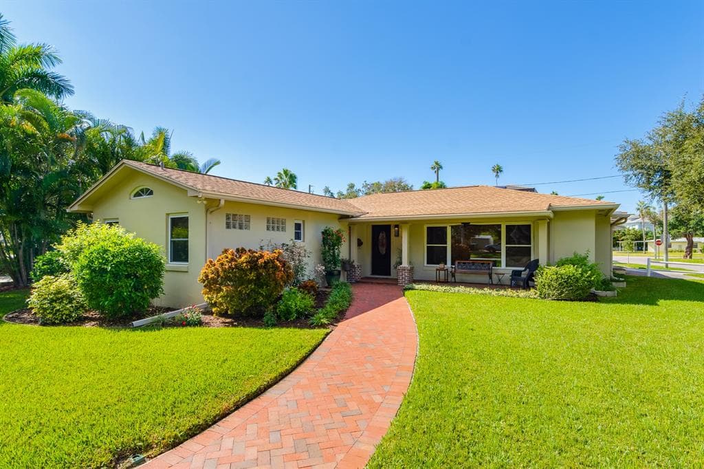 402 ERIE AVENUE TAMPA, FL 33606