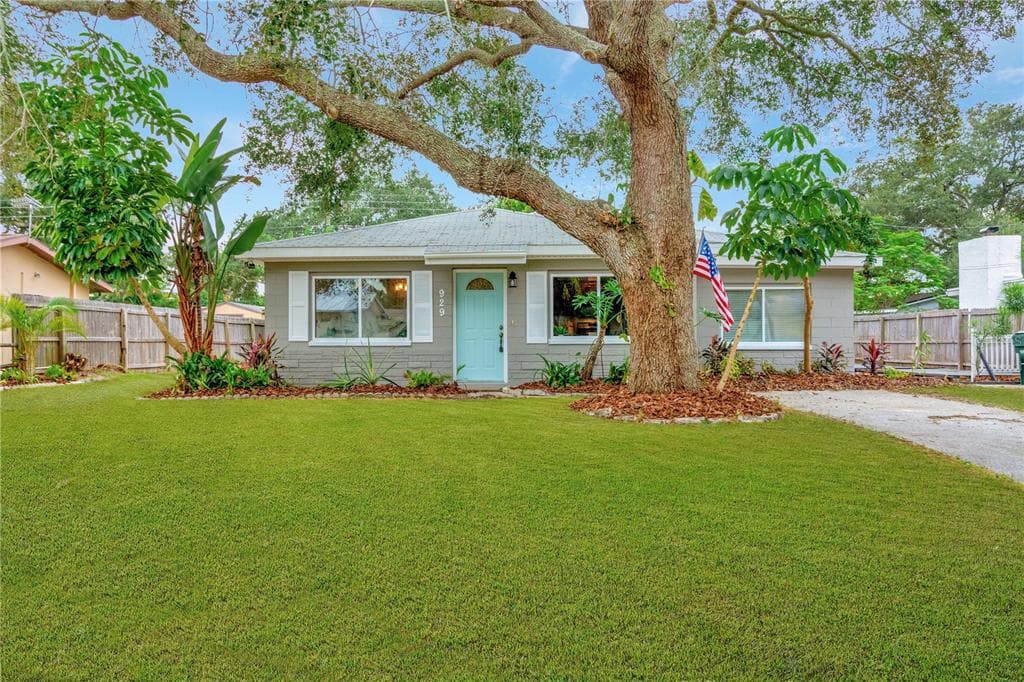 929 15TH AVENUE SW LARGO, FL 33770