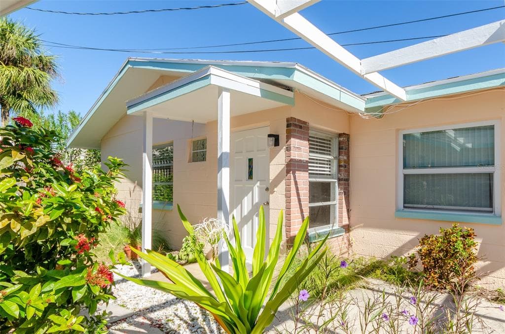 54 154TH AVENUE UNIT 54 MADEIRA BEACH, FL 33708