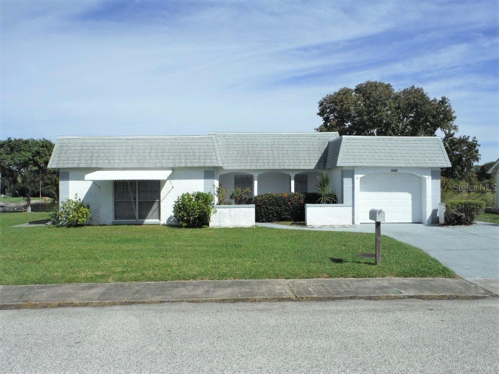 3638 OVERLAND DRIVE HOLIDAY, FL 34691