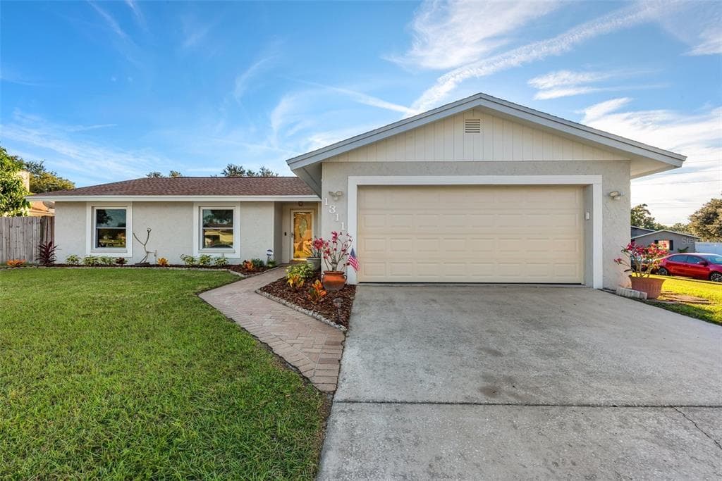 1311 SANDALWOOD DRIVE PLANT CITY, FL 33563