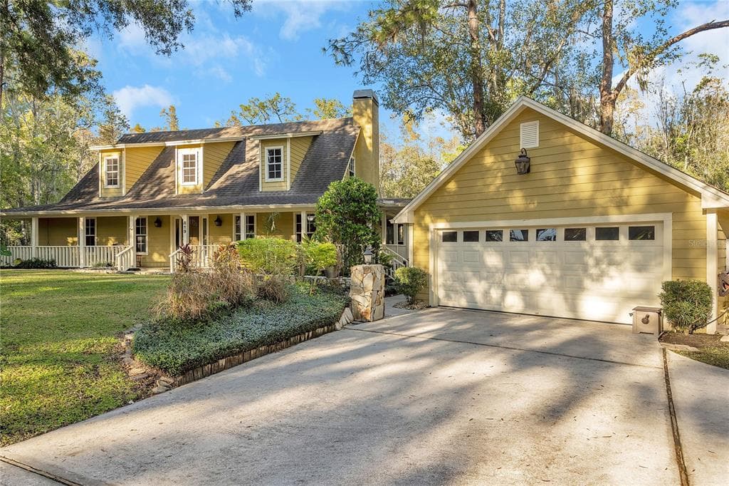 819 CYPRESS TRAILS DRIVE