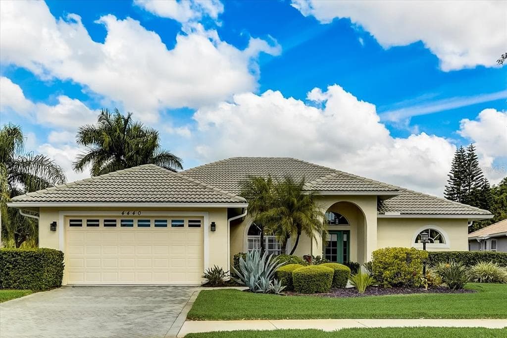 4440 VIA DEL VILLETTI DRIVE VENICE, FL 34293