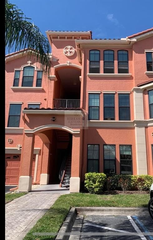 2705 VIA MURANO UNIT 136