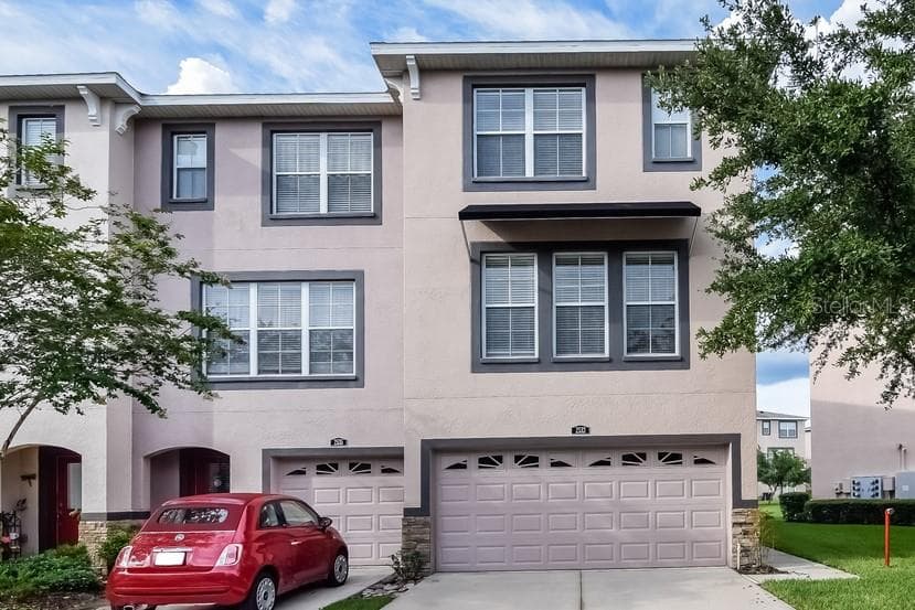 2533 MIDDLETON GROVE DRIVE BRANDON, FL 33511