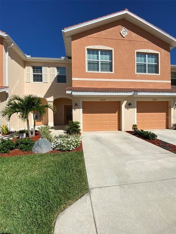 10204 VIA COLOMBA CIRCLE
