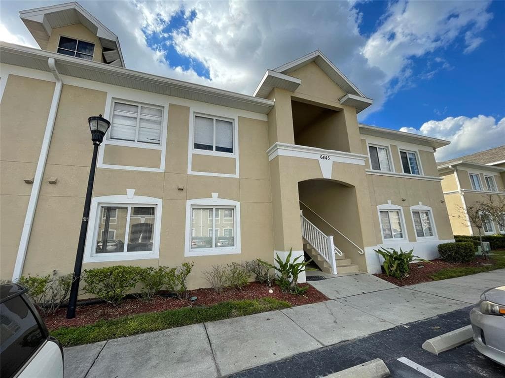 6445 CYPRESSDALE DRIVE UNIT 101 RIVERVIEW, FL 33578