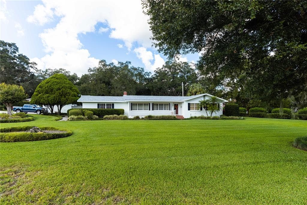 540 OLD POLK CITY ROAD LAKELAND, FL 33809