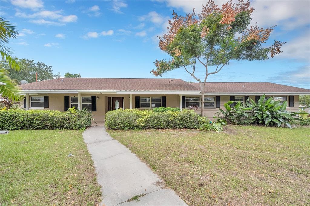 1640 PICARDY CIRCLE CLEARWATER, FL 33755