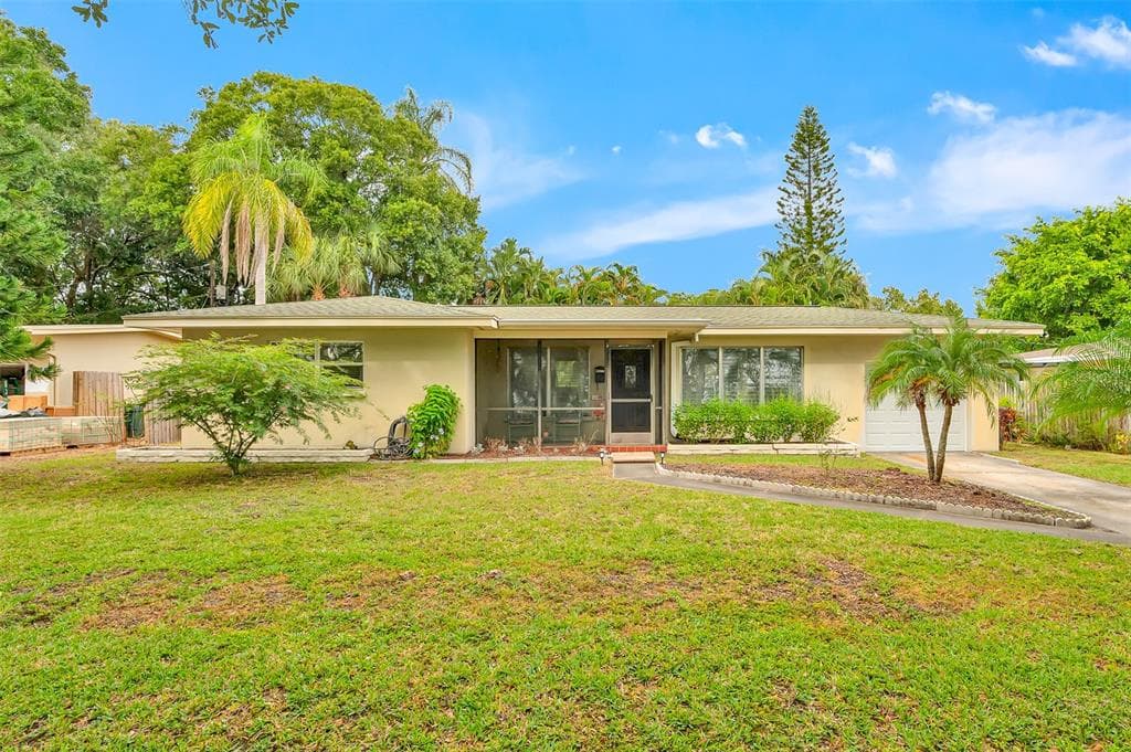 908 PONCE DE LEON BOULEVARD BELLEAIR, FL 33756