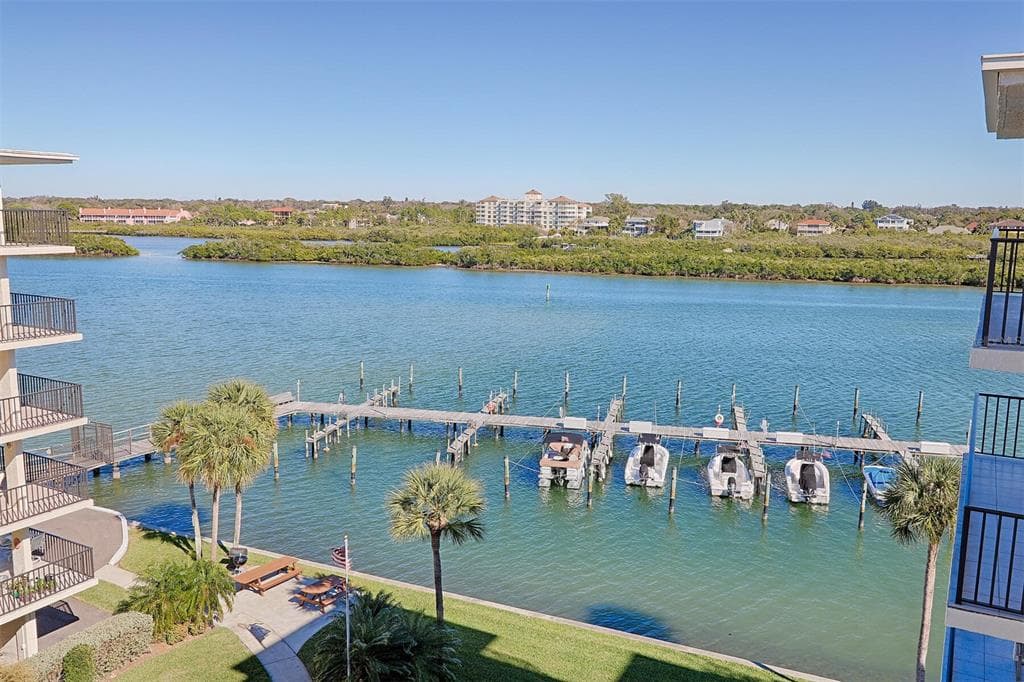 19531 GULF BOULEVARD UNIT 618 INDIAN SHORES, FL 33785