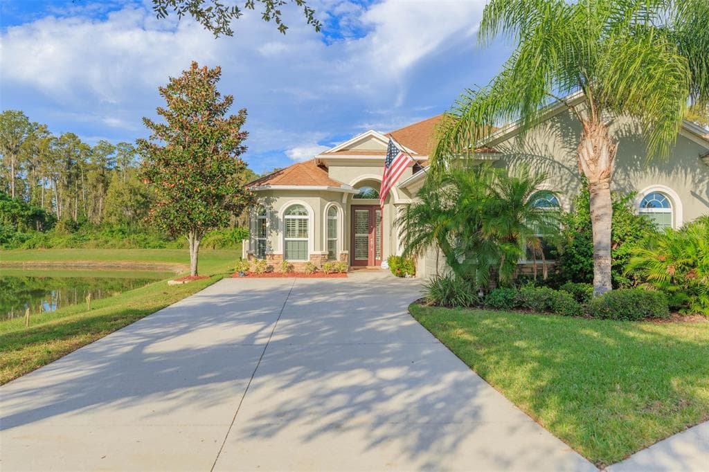 20952 AMANDA OAK COURT LAND O LAKES, FL 34638